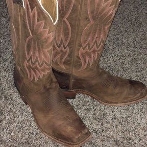 Women’s cowboy boots